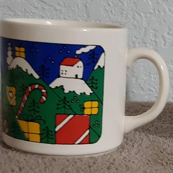Cartoon Christmas Mugs - Picture 5 of 8